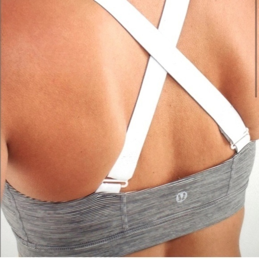 LULULEMON Adjust Me Bra Size 4